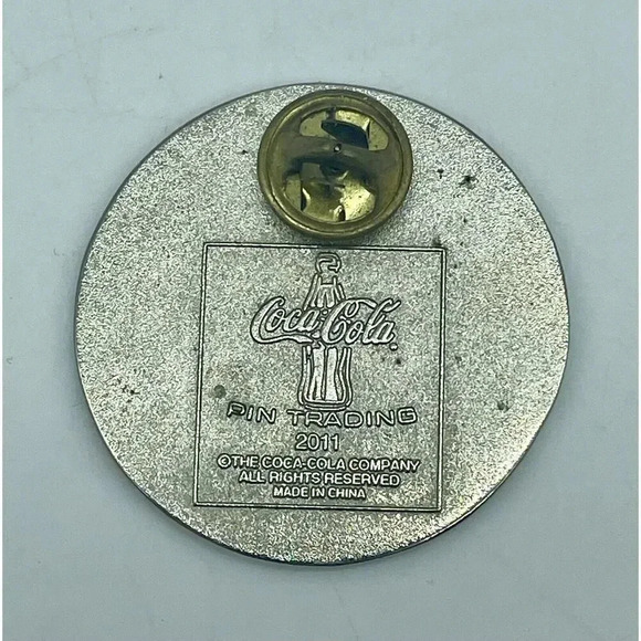 Coca-Cola Atlanta‎ Home of Coke Pin Red Sparkle Circle Pin Trading 2011 - Picture 2 of 2